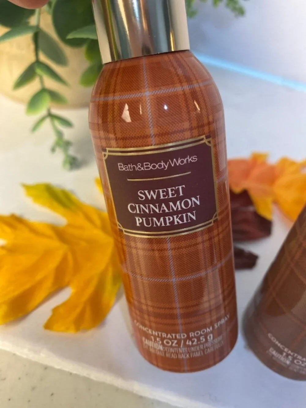 Bath & Body Works “Fall Autumn Scented” 2 New Concentrated Room Sprays - Picture 2 of 5